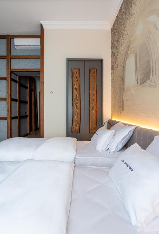 Villa Boutique Hotel Mukatjeve Exteriör bild