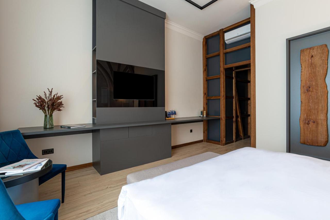 Villa Boutique Hotel Mukatjeve Exteriör bild