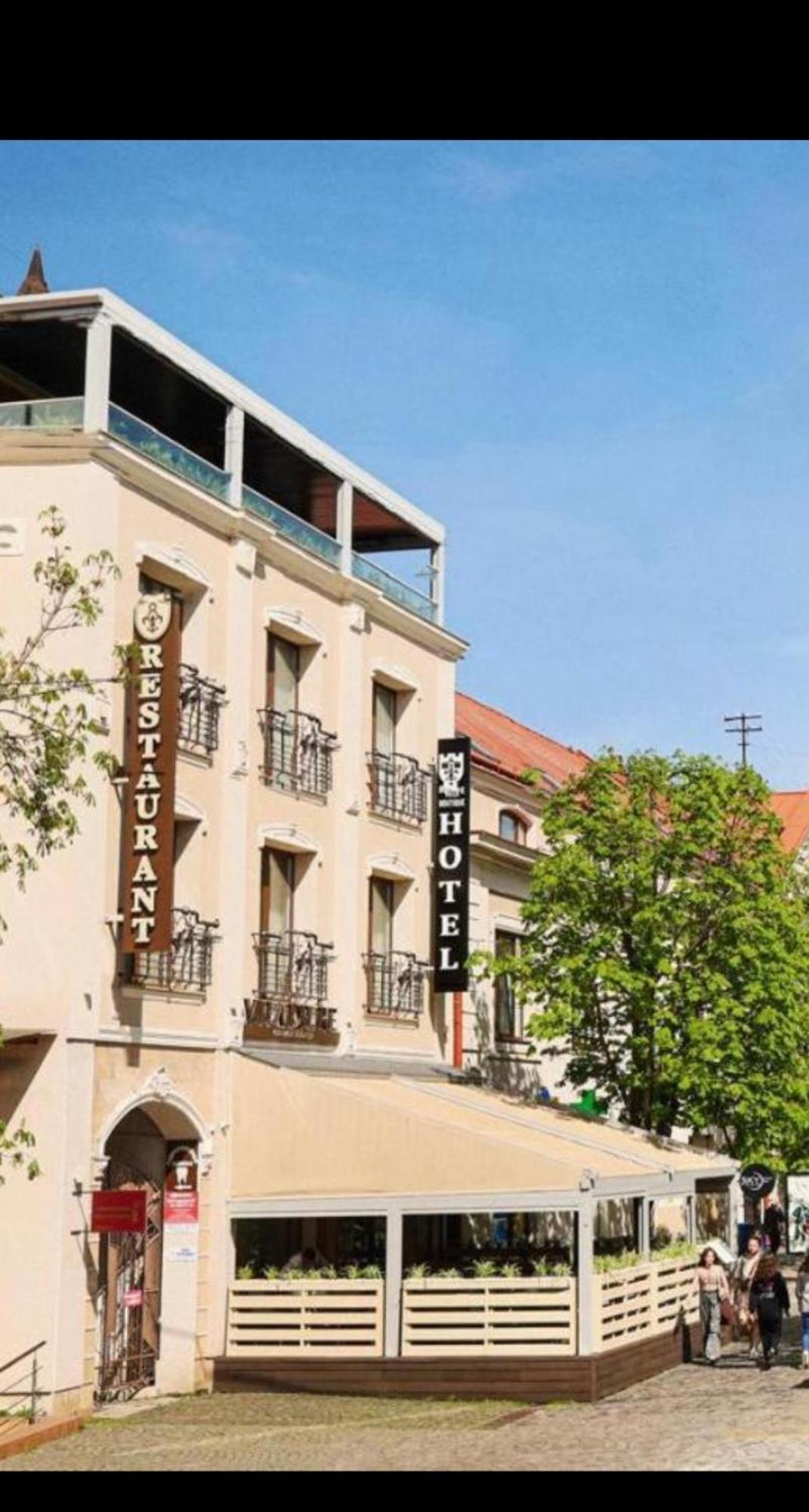 Villa Boutique Hotel Mukatjeve Exteriör bild
